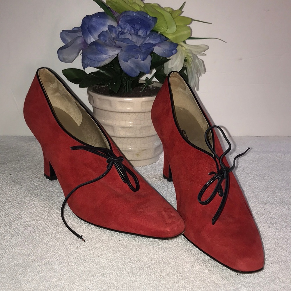 St. John Vintage Suede Shoes